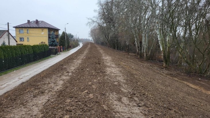 Wał przeciwpowodziowy Wisły w gminie Karczew. Fot. Wody Polskie